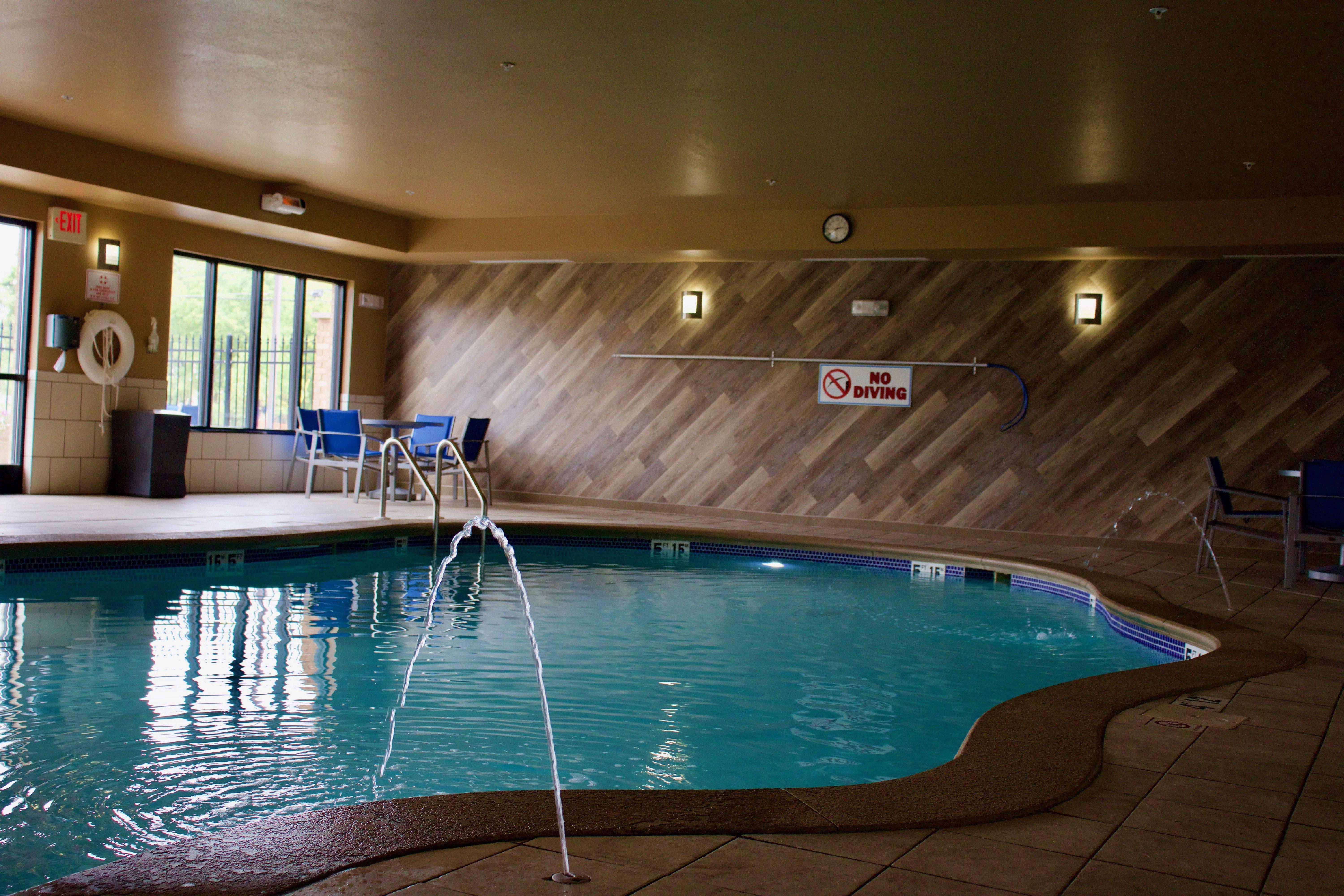 Holiday Inn Express Hotel & Suites Crawfordsville By Ihg Экстерьер фото