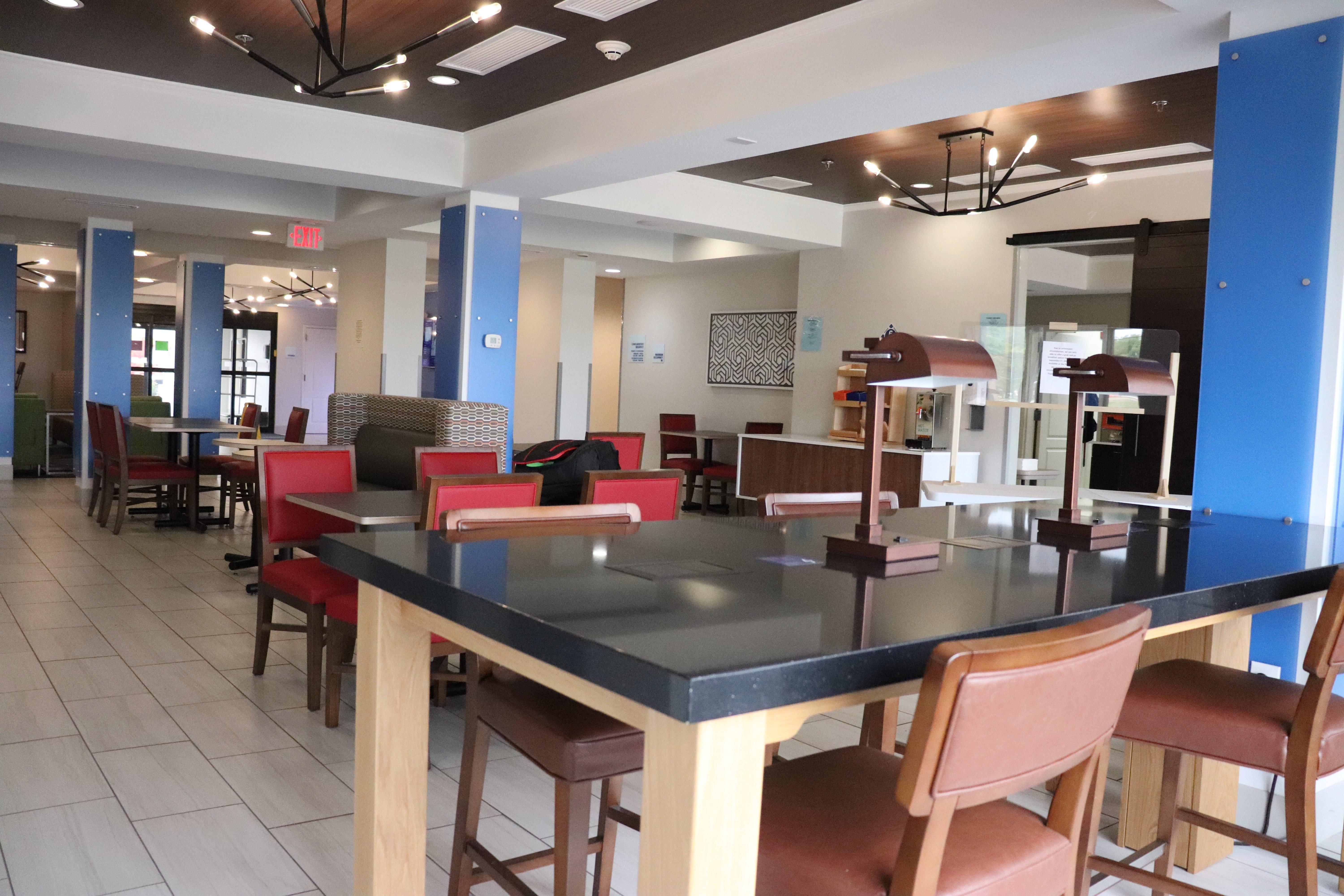 Holiday Inn Express Hotel & Suites Crawfordsville By Ihg Экстерьер фото